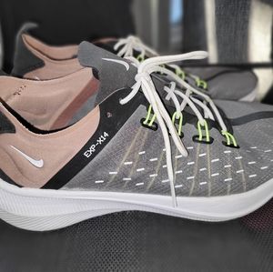 Nike Exp-X14 running Shoes Size 10
